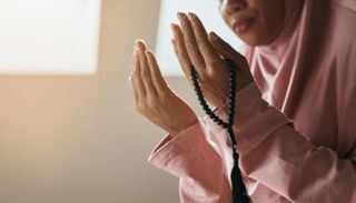 حكم صيام الست من شوال مع قضاء رمضان