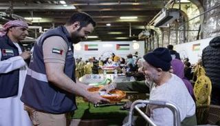 الفارس الشهم 3 تحتفل بالعيد مع مرضى غزة