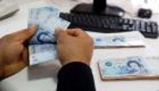 النفط يهدد زيادات الأجور في تونس.. مخاوف من ارتباك الموازنة وتأجيل الإصلاحات