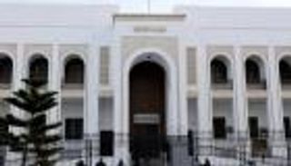 تونس تسجن قياديا إخوانيا اعتدى بالعنف على نائبة برلمانية
