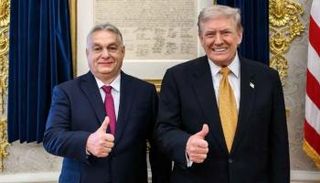 ترامب وأوربان في لقاء سابق