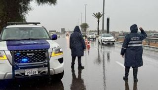 أجواء ماطرة بأبوظبي.. القيادة بحذر واجب
