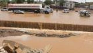 بالعواصف والأمطار.. قتيل و40 مصابا من قوات الطوارئ الإخوانية باليمن