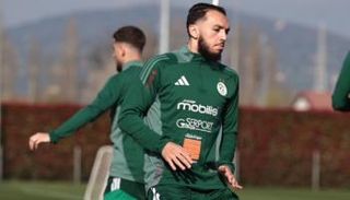 غويري نجم منتخب الجزائر