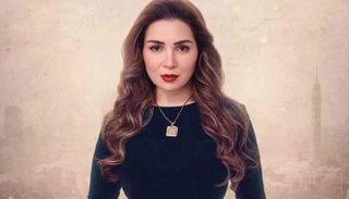 الفنانة مي عز الدين