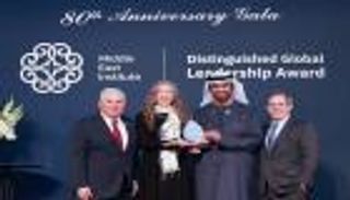 سلطان الجابر.. تكريم عالمي يفيض بالولاء لأرض الإمارات وقائدها محمد بن زايد