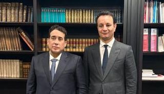 لقاء المنفي وحفتر