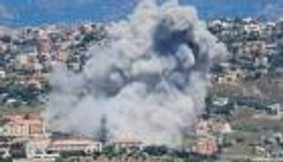 إسرائيل تكثف ضرباتها على حزب الله.. مقتل قياديين بارزين وأوامر إخلاء