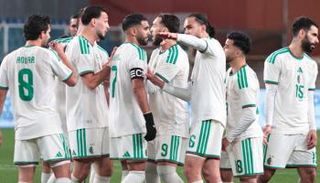 لاعبو منتخب الجزائر