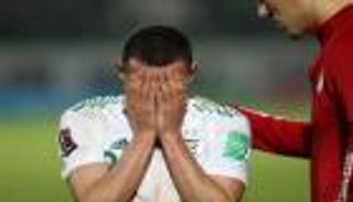 &laquo;لم أتمالك نفسي&raquo;.. بن ناصر يكشف سر دموعه مع منتخب الجزائر