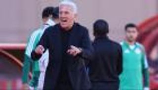مدرب الجزائر يحسم الجدل بشأن تشكيلته الأساسية &laquo;المثالية&raquo;