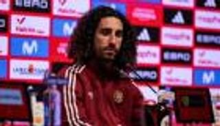 &laquo;مصر من الأفضل في أفريقيا ولكن&raquo;.. كوكوريلا يفجر مفاجأة عن برشلونة