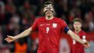 بقيادة ليفاندوفسكي.. تشكيلة أغلى الغائبين عن مونديال 2026
