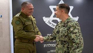 رئيس الأركان الإسرائيلي يلتقي قائد القيادة المركزية