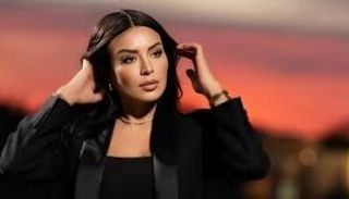 الفنانة الجزائرية أمل بشوشة