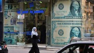 استقرار الجنيه مقابل الدولار وفي مصر - أرشيفية 