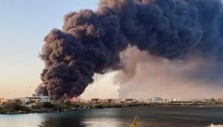 دخان متصاعد جراء ضربات في السودان