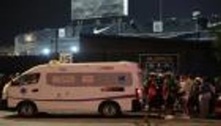 قتيل و47 مصابا إثر &laquo;حادث&raquo; في استاد ببيرو قبل مباراة ديربي كرة قدم