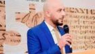 تنبأ بوفاته.. تفاصيل وفاة الشاعر المصري الشاب محمد أبو العزايم