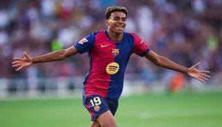 لامين يامال، نجم برشلونة