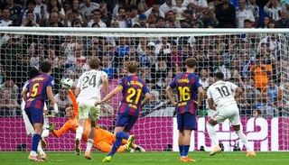ريال مدريد وبرشلونة
