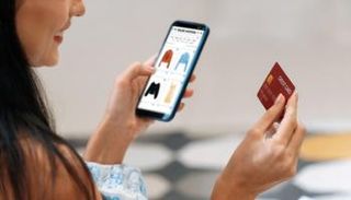 التجارة الإلكترونية