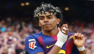 لامين يامال نجم برشلونة