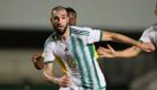 مستوى بن طالب في فرنسا يفتح أمامه باب العودة لمنتخب الجزائر