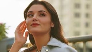 الفنانة التركية هاندا أرتشيل