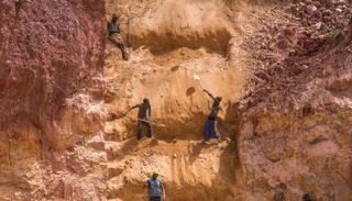 مأساة إنسانية في السودان بسبب انهيار منجم 