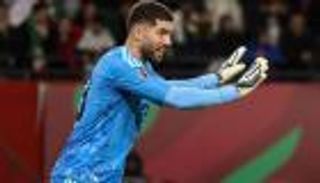 &laquo;مزدوج جنسية&raquo; جديد ينافس لوكا زيدان داخل منتخب الجزائر