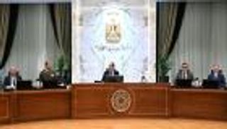 مصر تعيد إحياء إحلال السيارات.. خطة للتخلي عن البنزين والتحول إلى الكهرباء