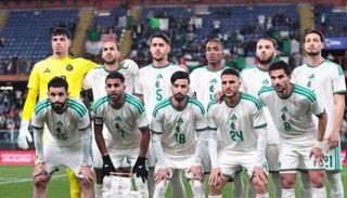 لاعبو منتخب الجزائر