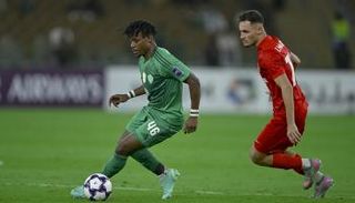 شباب الأهلي والأهلي السعودي