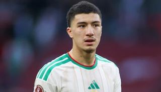 مازا نجم منتخب الجزائر