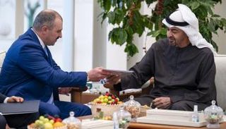 الشيخ محمد بن زايد آل نهيان ومبعوث رئيس بيلا روسيا