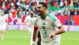 أساسيا أم بديلا؟.. أسطورة الجزائر يحدد الدور الأنسب لرياض محرز