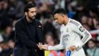 بعد المئوية.. مبابي يفشل في اللحاق برونالدو مع ريال مدريد