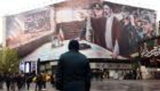 مفاوضات إيران عالقة في &laquo;صراع الأجنحة&raquo; بطهران