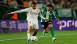 صدمة لريال مدريد تقرب برشلونة من لقب الدوري الإسباني