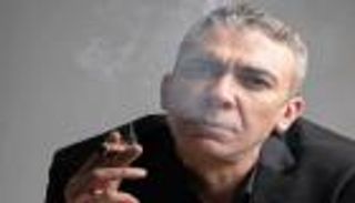 7 سجائر في ساعة واحدة.. آخر بث مباشر لضياء العوضي يفتح ملف التدخين داخل &laquo;نظام الطيبات&raquo;