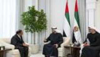 محمد بن زايد يبحث مع مستشار الأمن الوطني الهندي تطورات الشرق الأوسط