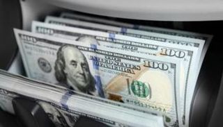 عملات ورقية فئة 100 دولار أمريكي - أرشيفية
