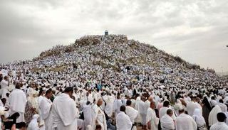 ضوابط سفر الأئمة للحج 2026