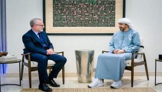 الشيخ عبدالله بن زايد آل نهيان وسكوت جيلمور