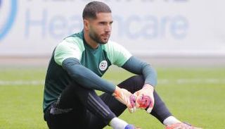 زيدان حارس منتخب الجزائر