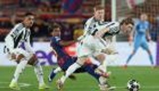لتعويض رافينيا.. برشلونة ينافس بايرن ميونخ على نجم نيوكاسل 