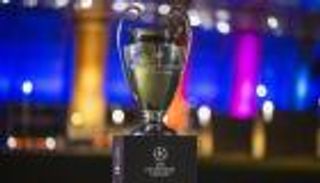 للرجال والسيدات.. أبناء برشلونة يحكمون دوري أبطال أوروبا