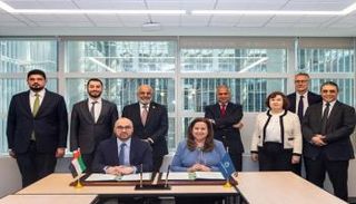 جانب من مراسم توقيع الشراكة