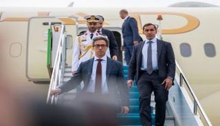 الشيخ منصور بن زايد آل نهيان يصل إلى تركيا